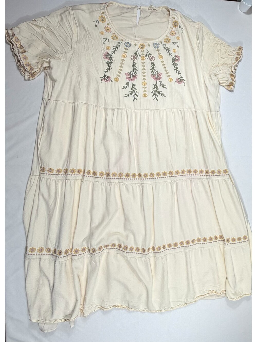 Crange Creek Cream Embroidered Rayon Dress 3X